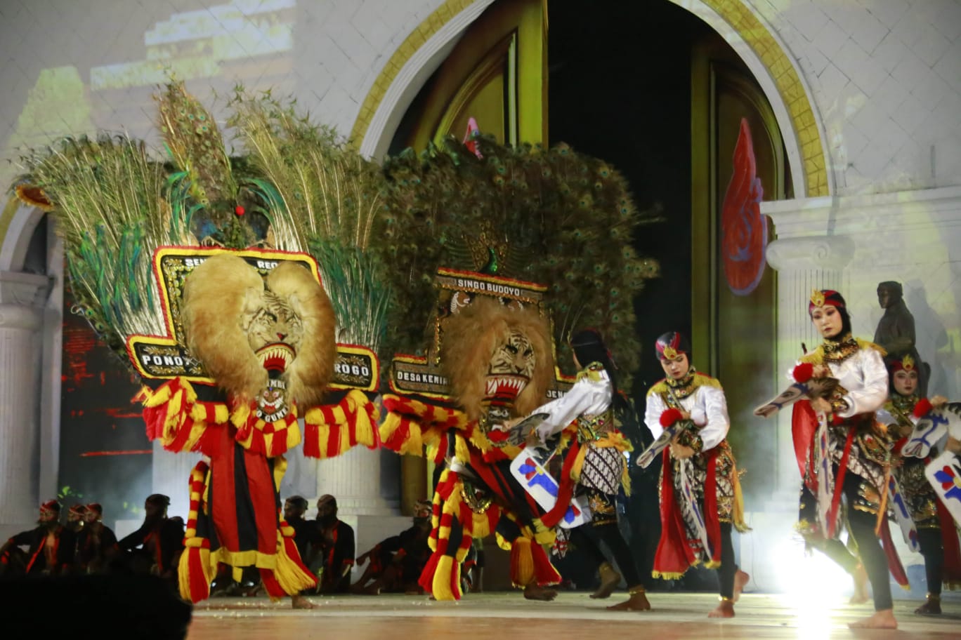 Para Pemain Cilik Mampu Bius Warga Ponorogo, Di Hari Perdana Festival Reog Remaja XXI