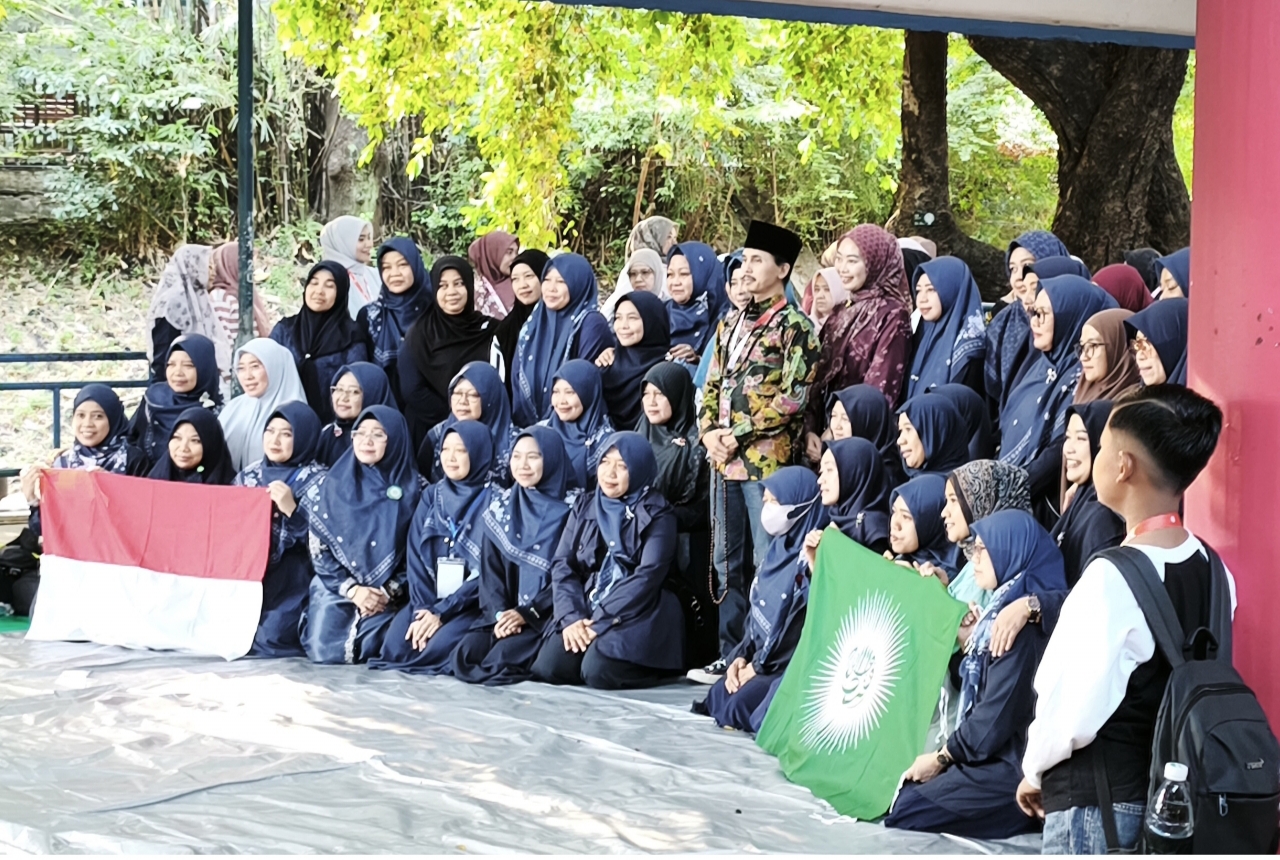 Pembinaan Oleh Hadrotul Mukarrom Kanjeng Romo Kyai Abdul Majid Ali Fikri RA Di Hongkong Berlangsung Khidmat Semangat Pengamal WAHIDIYAH Makin Kuat