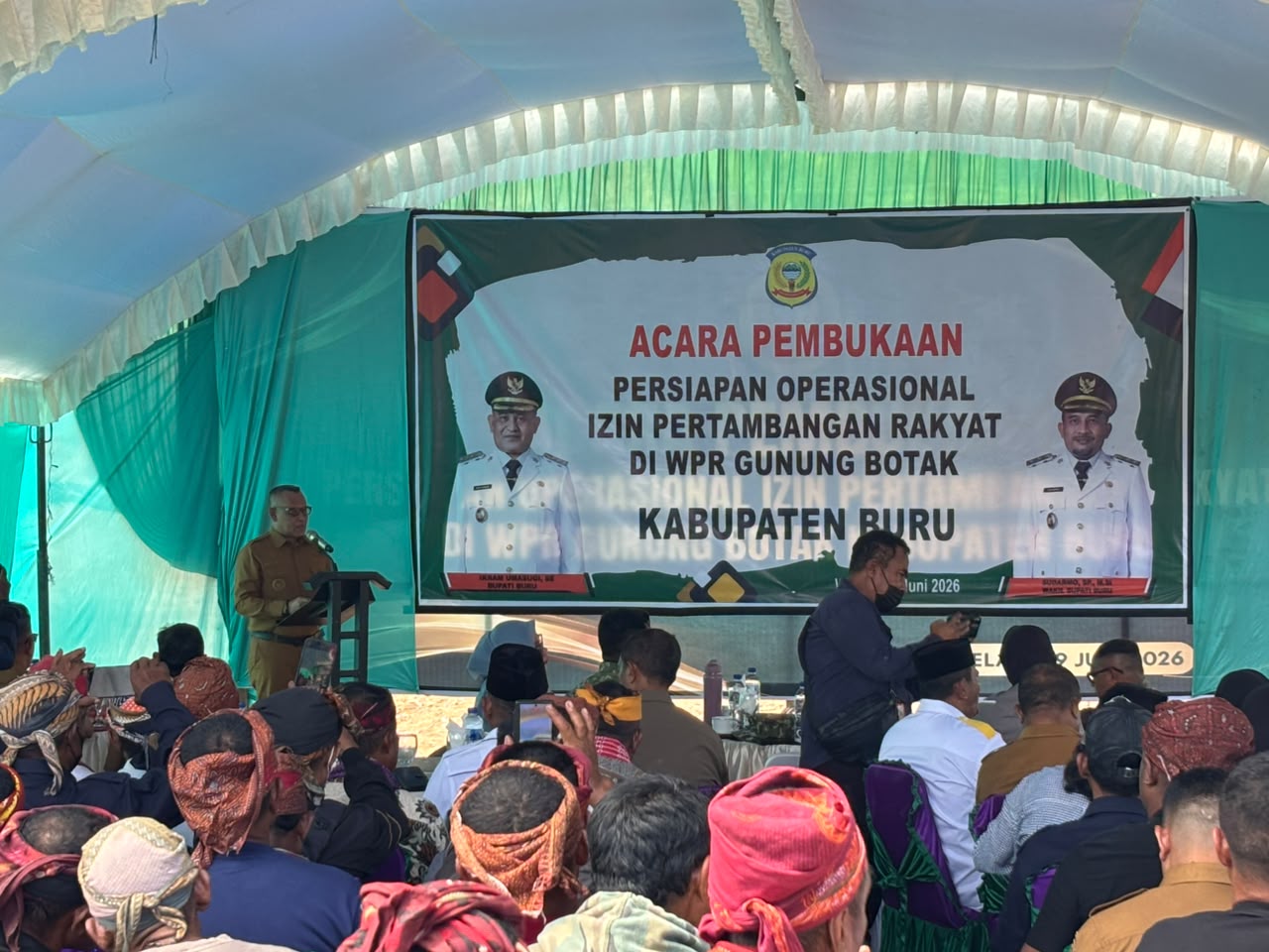 Pembukaan Operasianal  IPR Di Tambang WPR Gunung Botak Di Buka Bupati Buru