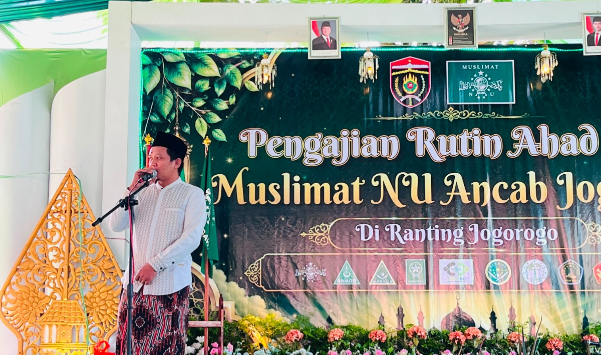 Pemdes Jogorogo Gelar  Pengajian Rutin Ahad Pon Untuk Tingkatkan Keimanan Bersama Gus Fuad