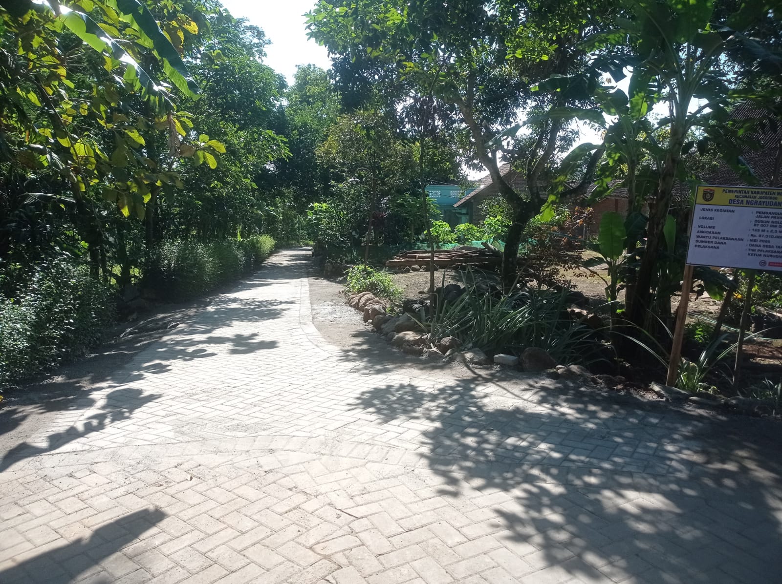 Pemerintah Desa Ngrayudan Prioritaskan Pembangunan Jalan Paving Di Dusun Nglorog Demi Kenyamanan Warga