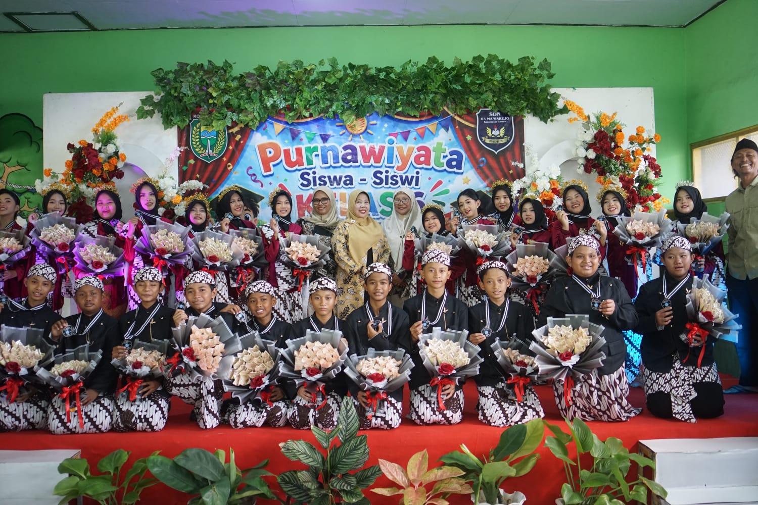 Penuh Haru dan Kebanggaan, SDN 03 Manisrejo Kota Madiun Lepas Siswa Kelas VI Tahun Pelajaran 2025/2026