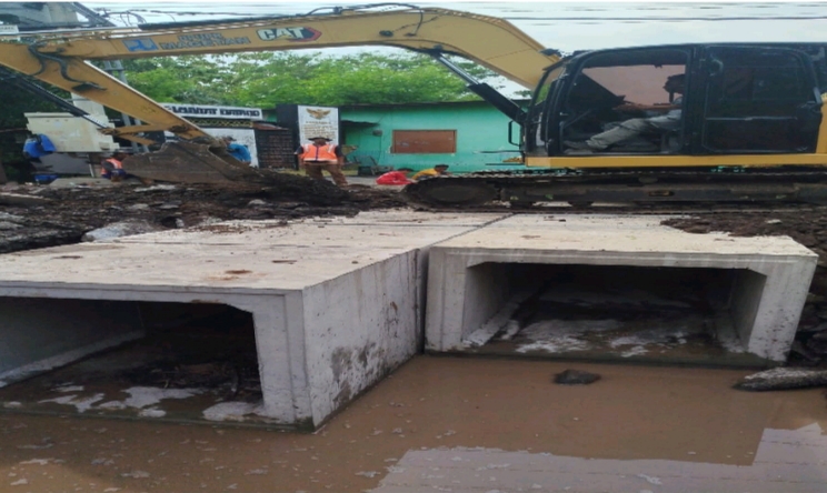 Perbaikan Darurat Gorong-Gorong Box Culvert di Jalan Raya Glodok–Karas, Desa Pelem Kecamatan Karangrejo