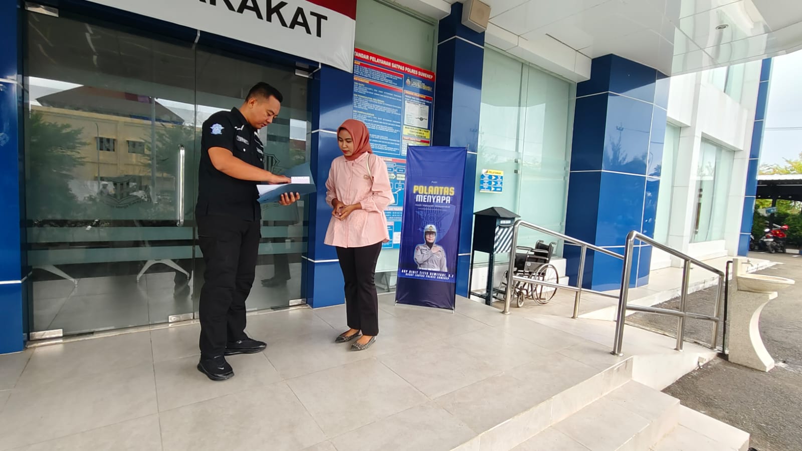 Petugas Satpas Polres Sumenep Berikan Pencerahan Materi Sebelum Ujian SIM