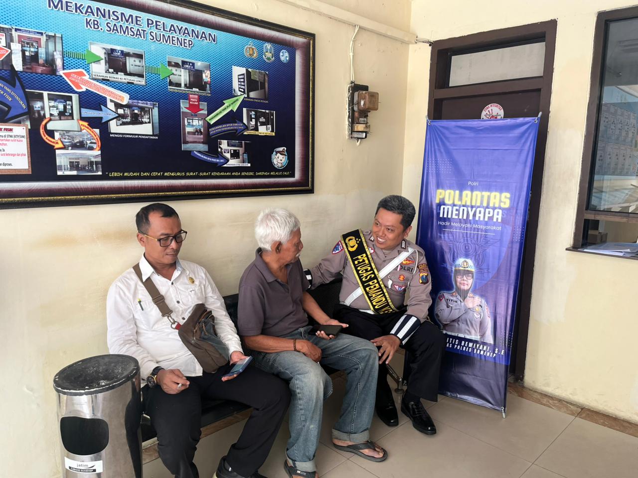 Polantas Menyapa di KB Samsat Sumenep