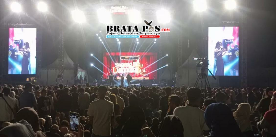 Sambutan Ribuan Penonton Melimpah Ruah, Denny Caknan Menampilkan Konser Spektakuler Di Sugeng Dalu Lumajang