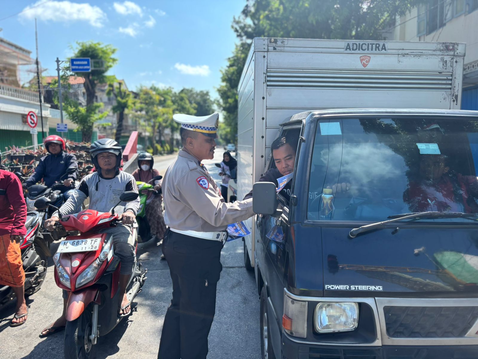 Satlantas Polres Sumenep Gelar “Polantas Menyapa” dalam Rangka OPS Keselamatan Semeru 2026
