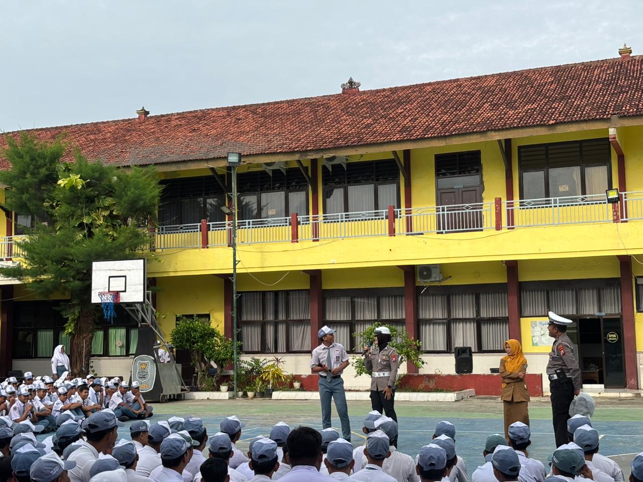 Satlantas Polres Sumenep Gelar Police Goes To School di SMAN 2 Sumenep