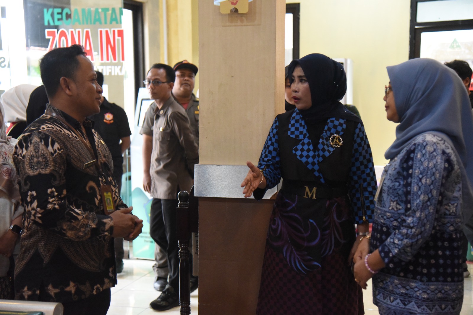 Wabup Sidoarjo Mimik Idayana Sidak ke Sejumlah Layanan Publik