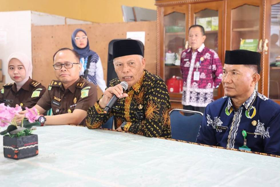 Wawako Sungai Penuh Tinjau Gerakan Pangan Murah di Halaman Dinas Ketahanan Pangan